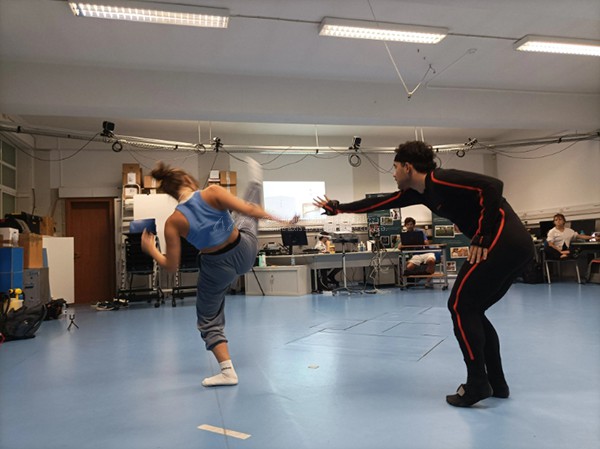 虚拟现实|虚拟仿真|三维虚拟技术|可视化工程|虚拟仿真交互|航空航天|汽车仿真|轮船仿真|列车仿真|多媒体应用|轨道交通|船舶制造|能源矿业|电力仿真|游戏开发|虚拟漫游|建筑设计|石油钻井|核能开放|互动营销|展览展示|爱迪斯通