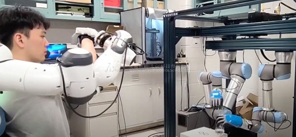 虚拟现实|虚拟仿真|三维虚拟技术|可视化工程|虚拟仿真交互|航空航天|汽车仿真|轮船仿真|列车仿真|多媒体应用|轨道交通|船舶制造|能源矿业|电力仿真|游戏开发|虚拟漫游|建筑设计|石油钻井|核能开放|互动营销|展览展示|爱迪斯通